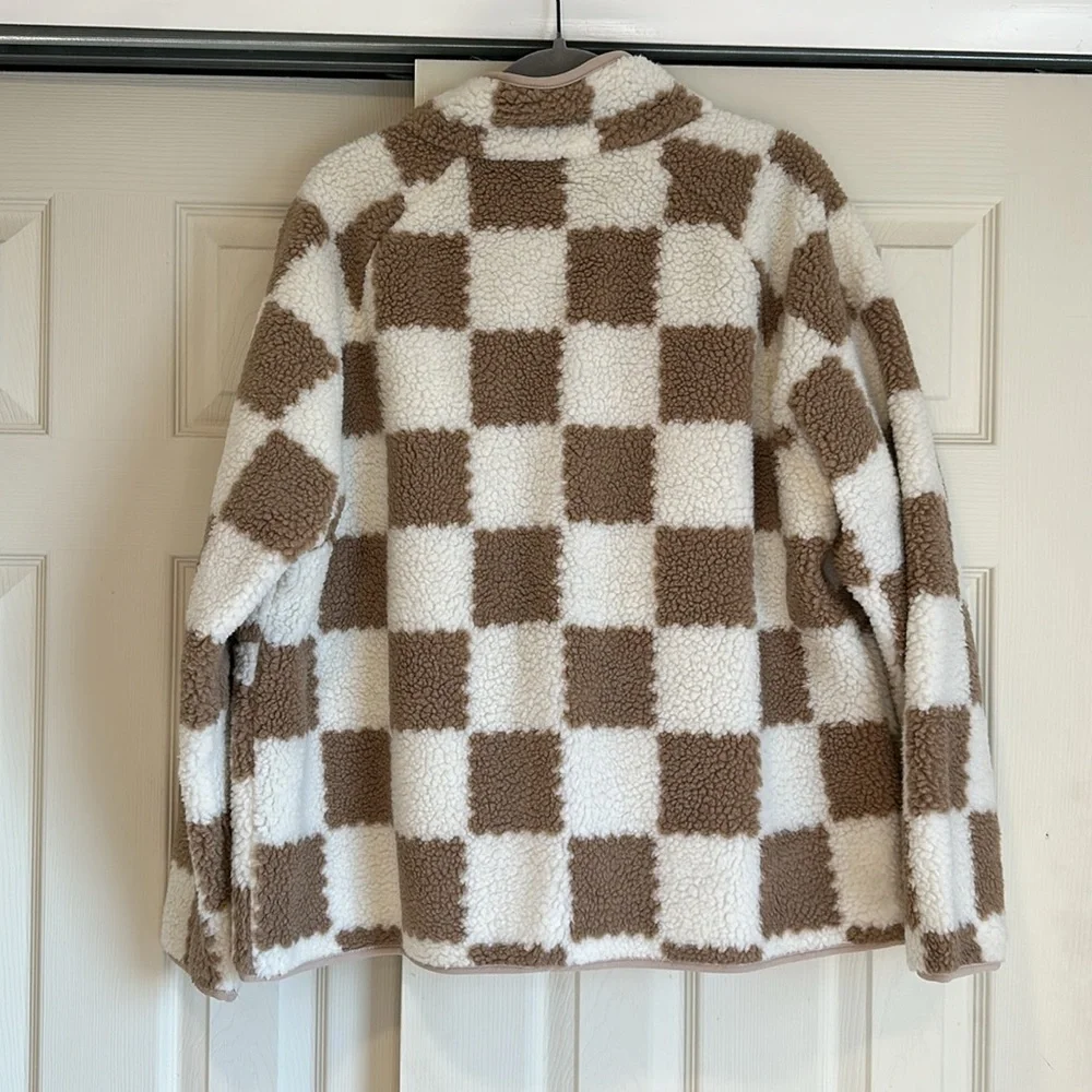 Checkered Jacket - Picture 2 of 4